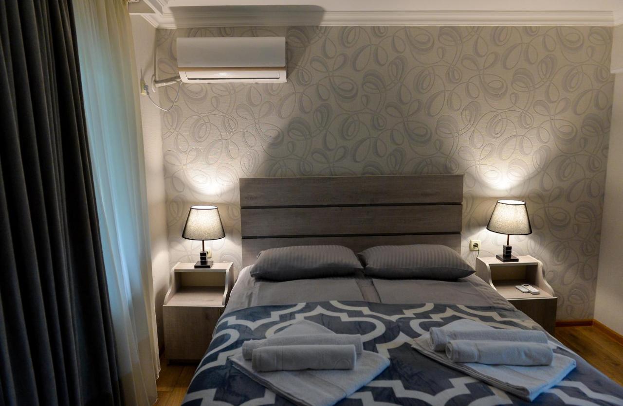 Cozy House Hotel Koetaisi Buitenkant foto